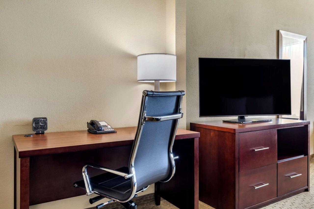 Comfort Suites Waco Near University Area Exterior foto